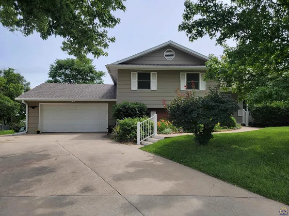 2002 Schaeffer Way, Emporia, KS 66801