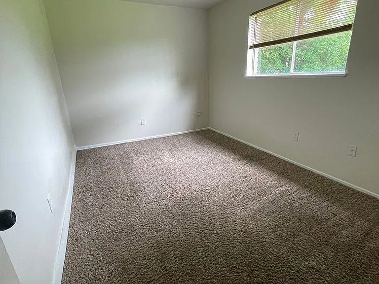 4641-6L Westwood Park Dr — Photo 12