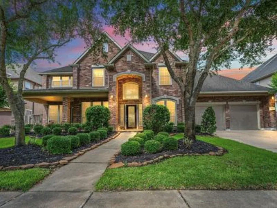 5923 Dillon Creek Ln