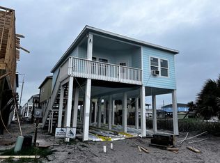 112 Rainbow Reef, Rockport, TX 78382