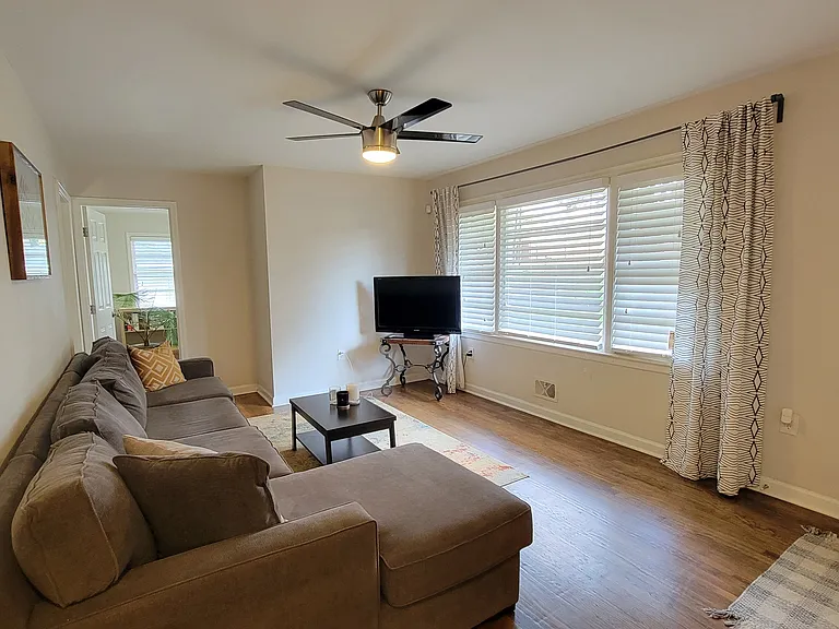3010 Santa Monica Dr — Photo 7