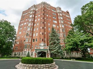 5049 Wornall Rd UNIT 500, Kansas City, MO 64112