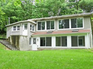 1224 Poplar Valley Rd E, Stroudsburg, PA 18360