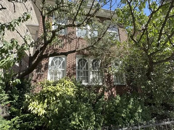1663 E 18th St, Brooklyn, NY 11229