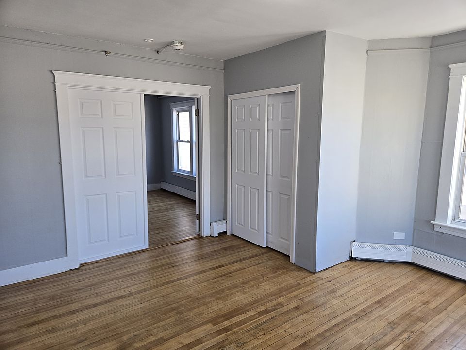 1st image of 101 Mechanic St APT 3R