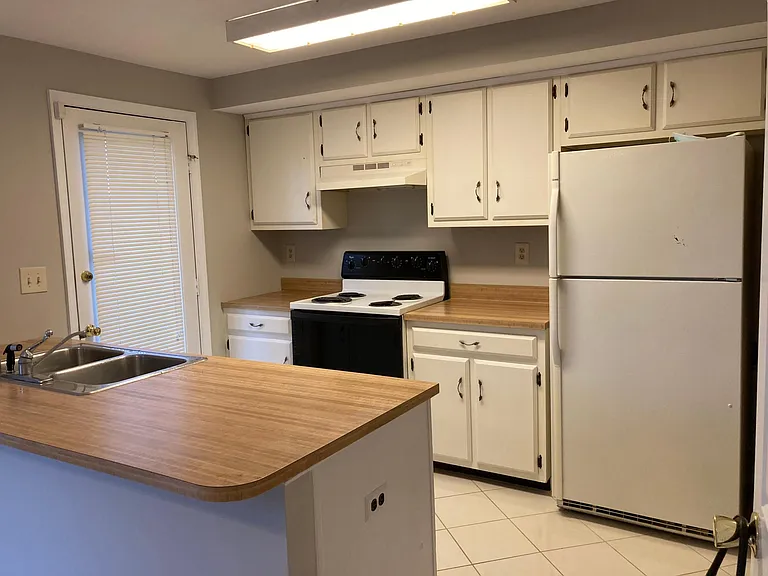 7991 Schooner Ct — Photo 6