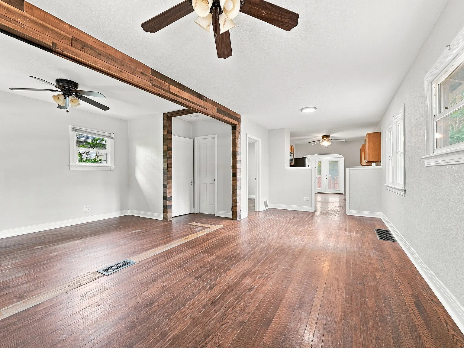 4 bed, 1639 sqft, $2,495 — Photo 4