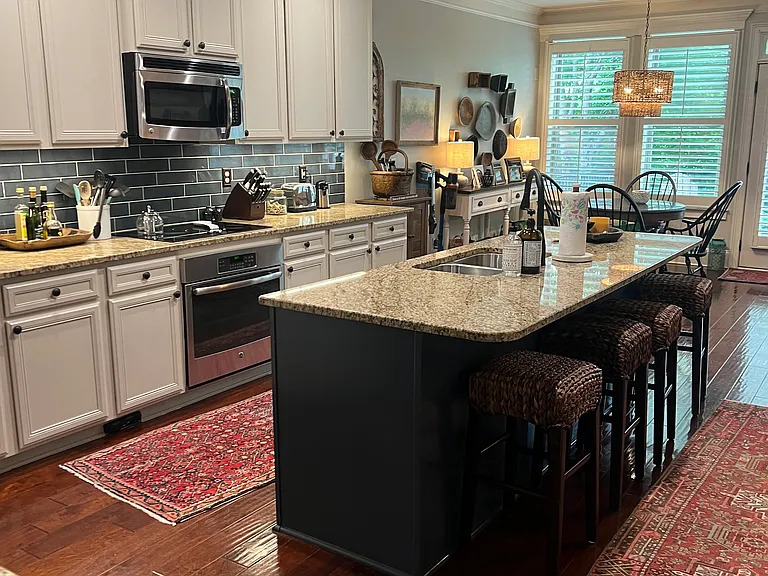 1820 Jardin Ct — Photo 8
