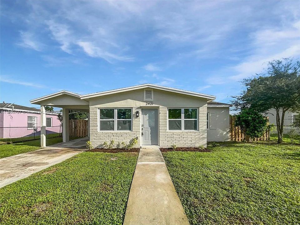 1st image of 2420 NW 152nd St