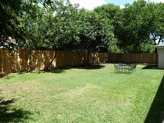 4th image of 11808 Dove Haven Dr