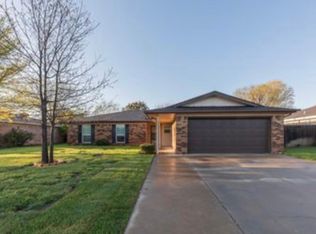 6711 Blacksmith Ln, Amarillo, TX 79109