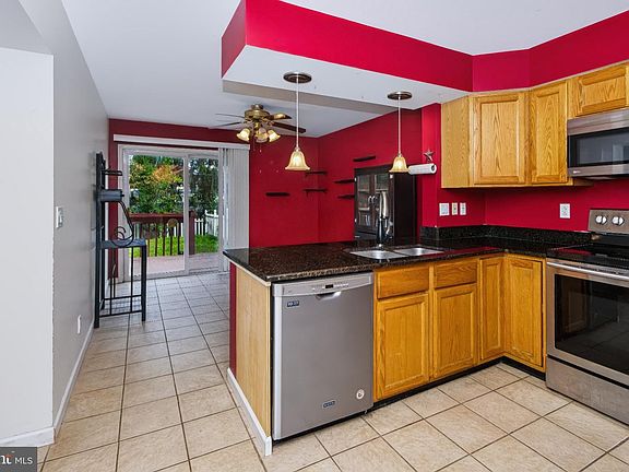 5th image of 153 Tory Cir