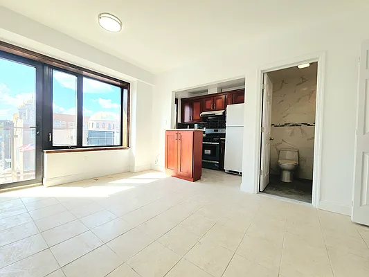 Rented by Nest Seekers International | media 12