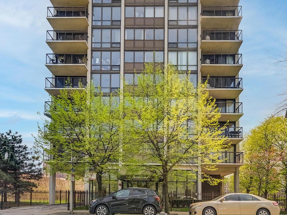 1st image of 6701 S Crandon Ave #6D