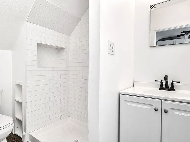86 Woodward Ave #2 — Photo 3