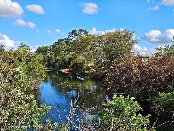 2nd image of 6611 Skipper Rd