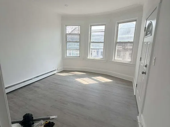 97 N 4th St #2A, Paterson, NJ 07522