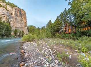 80 Cliff Manor Ln, Gallatin Gateway, MT 59730