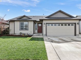 104 E Joy St, Lebanon, OR 97355