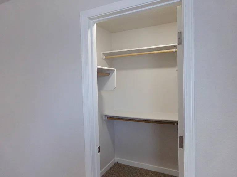 16168 N Saint Helens Dr — Photo 11