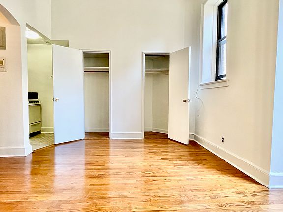 4th image of 337 W 76th St APT 3C