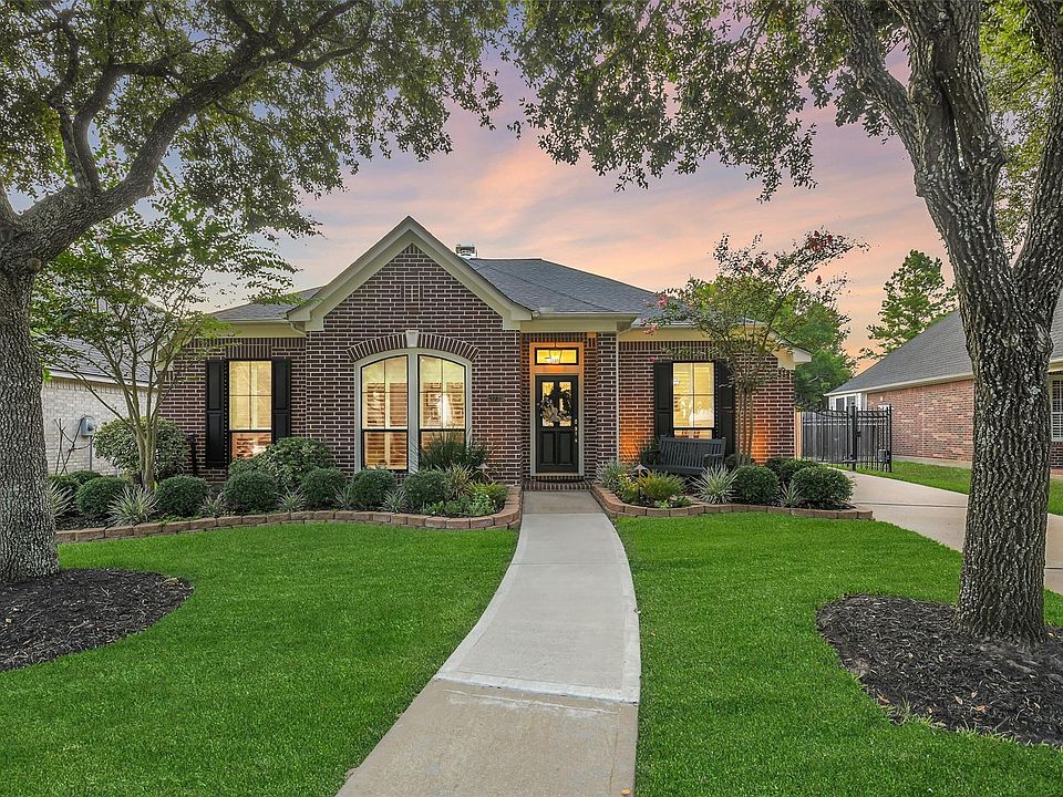 1st image of 13739 Sherburn Manor Dr