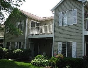 2nd image of 215 Hampshire Ct Unit 202D