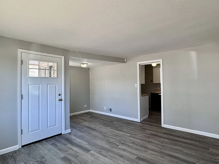 914 Galena St — Photo 4