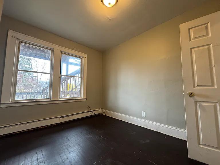 260 Hillside Ave #B4 — Photo 5