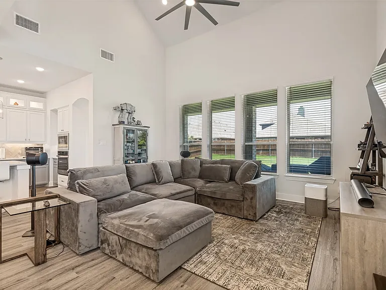 3053 Estuary Dr — Photo 6