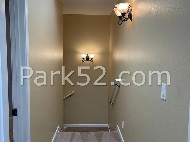 808 S Oxford St — Photo 11
