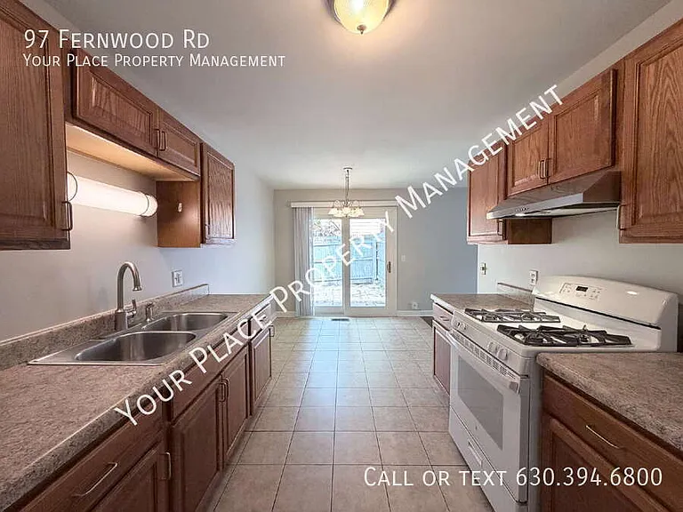 97 Fernwood Rd — Photo 9