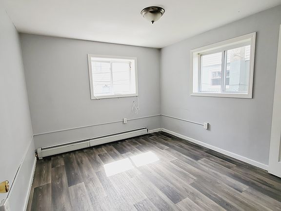 3rd image of 95 Old Bergen Rd #1E