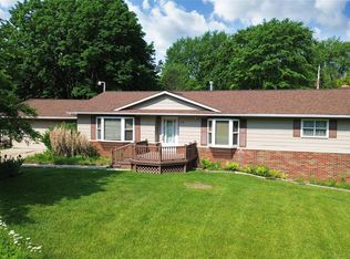 516 Sunnyslope Dr, Flushing, MI 48433