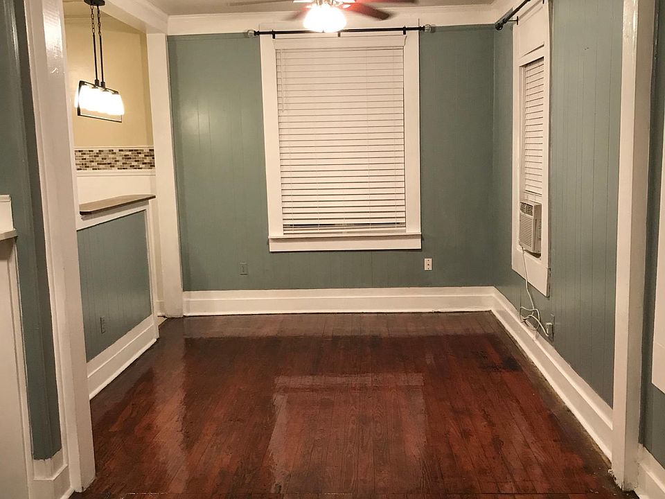 1st image of 4925 Hyde Ave