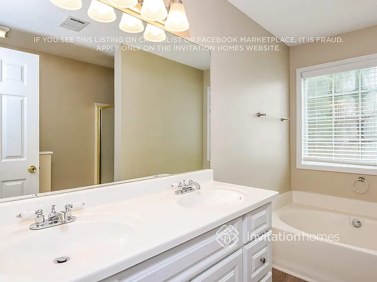 940 Twin Brook Ct — Photo 14
