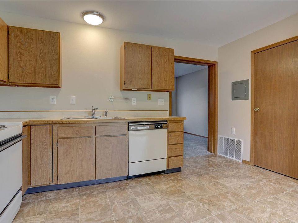 1st image of 2333 Walnut St #2B-1BA-864SQFT