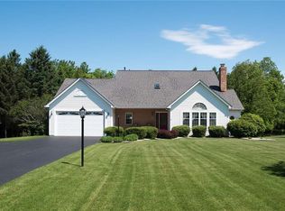 1052 Janes Rd, Rochester, NY 14612