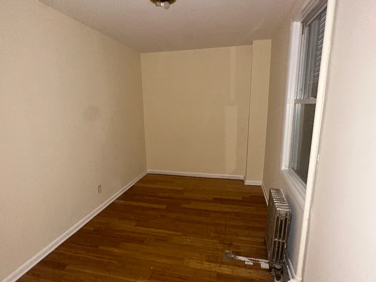 180 Bergen Ave #1 — Photo 10