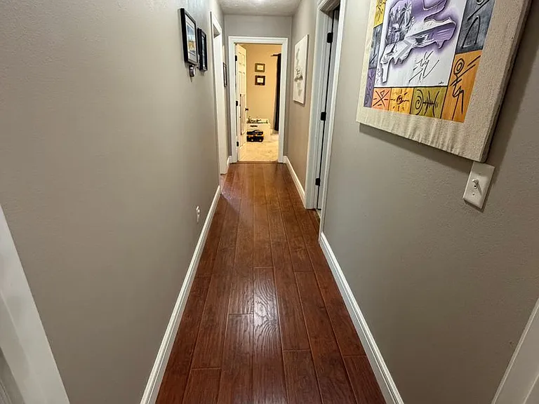 637 N Spout Spring St — Photo 25