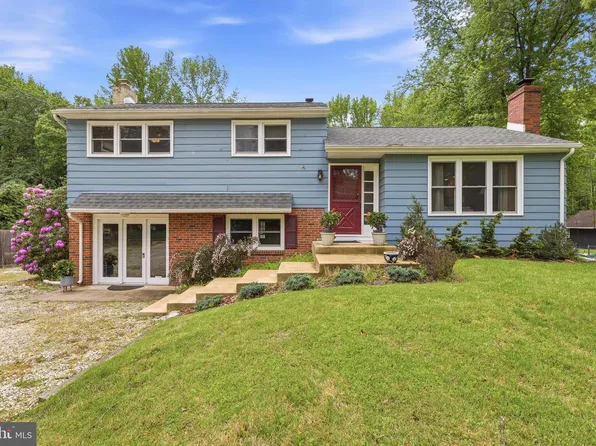 35 Christopher Mill Rd, Medford, NJ 08055