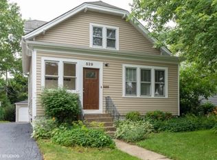 529 S Vail Ave, Arlington Heights, IL 60005