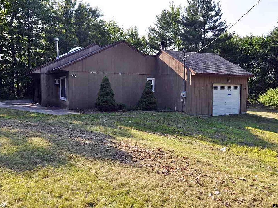 1st image of 39 Pine Dr N