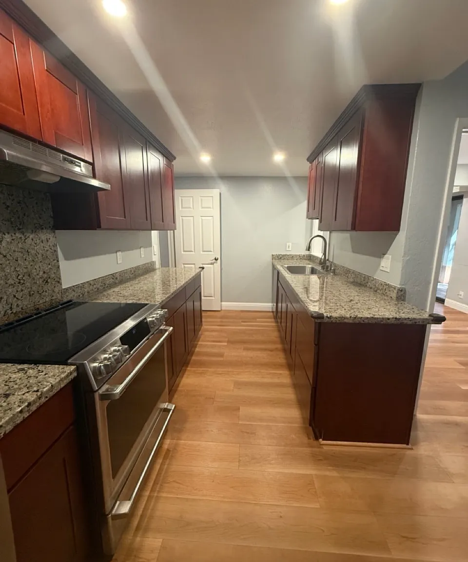 2 bed, 1158 sqft, $3,900 — Photo 2