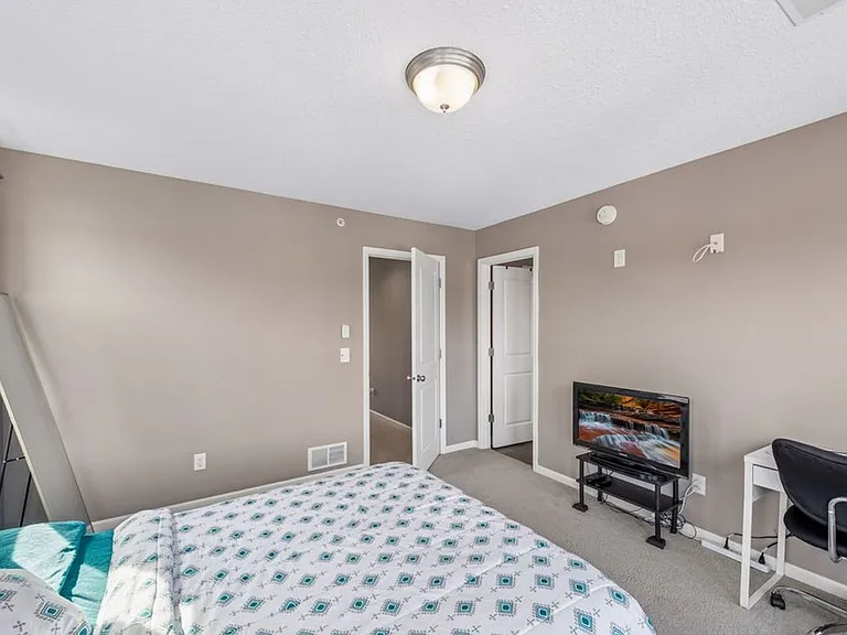 573 Satori Way — Photo 15
