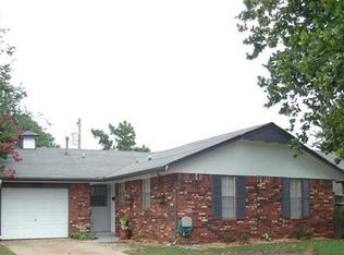 1829 N Park Ave, Shawnee, OK 74804