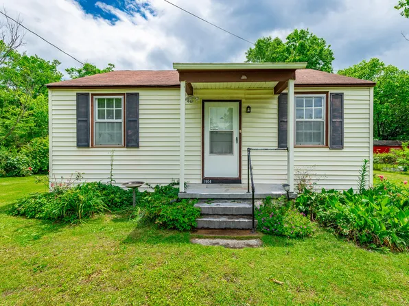 1904 Dunn Ln, Hixson, TN 37343