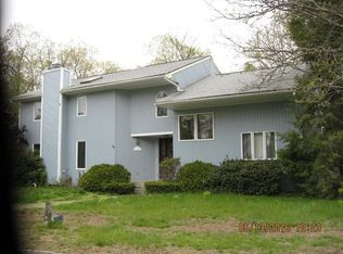 16 Fox Holw, Worcester, MA 01605