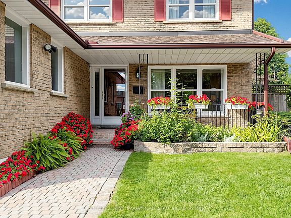 3rd image of 22 Mistflower Rd