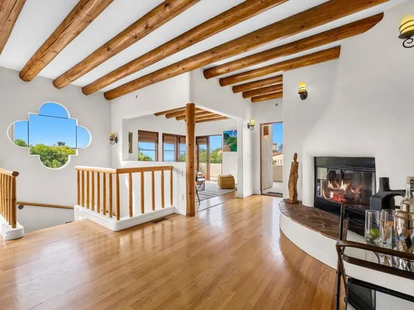 135 Schubert Path, Cardiff, CA 92007